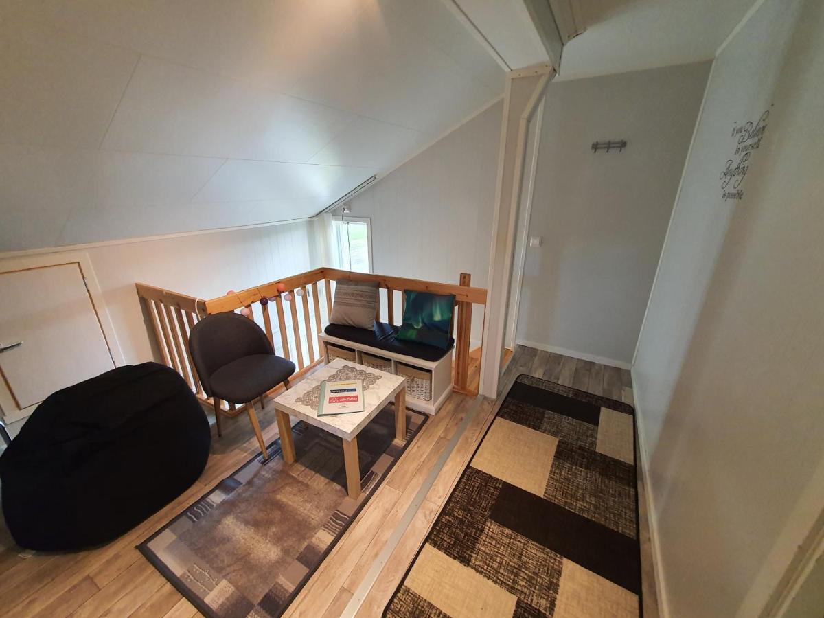 1 Room In The Yellow House, Close To Airport & Lofoten Evenskjer ภายนอก รูปภาพ